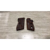 Düğmeli Beretta Ahşap Kabze Düğmeli Beretta Ahşap Kabze